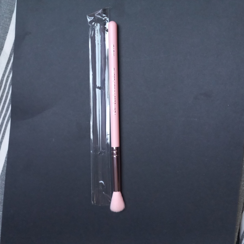 ⚡3/$15⚡Flawless Finish Blend Blending Brush  NEW